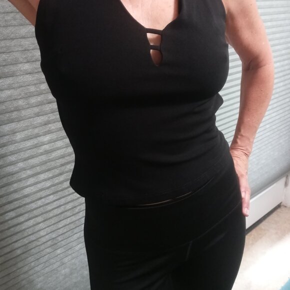 BEBE black backless halter top Y2K - Picture 2 of 4